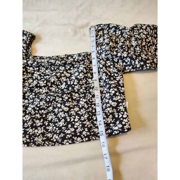 Levi's Women's Yvie Smocked Top Black Floral Cottagecore Boho Puff Sleeve Small - Picture 7 of 9